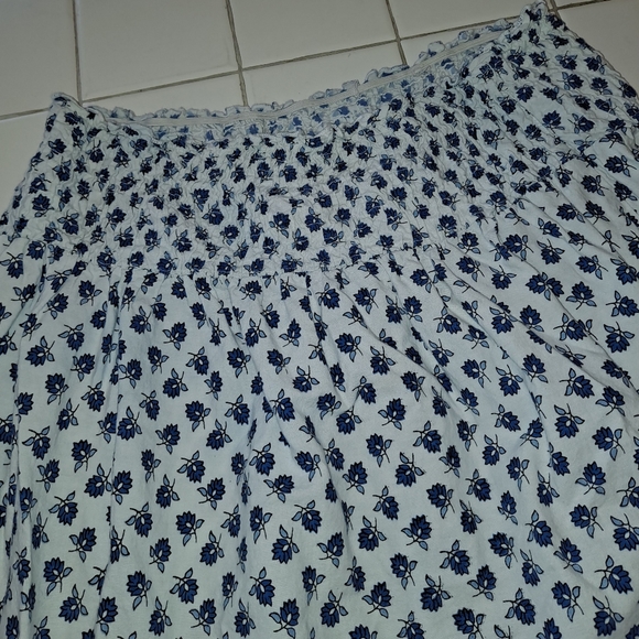 Planet Gold blue white ruffle skirt size medium floral knee length - Picture 7 of 8
